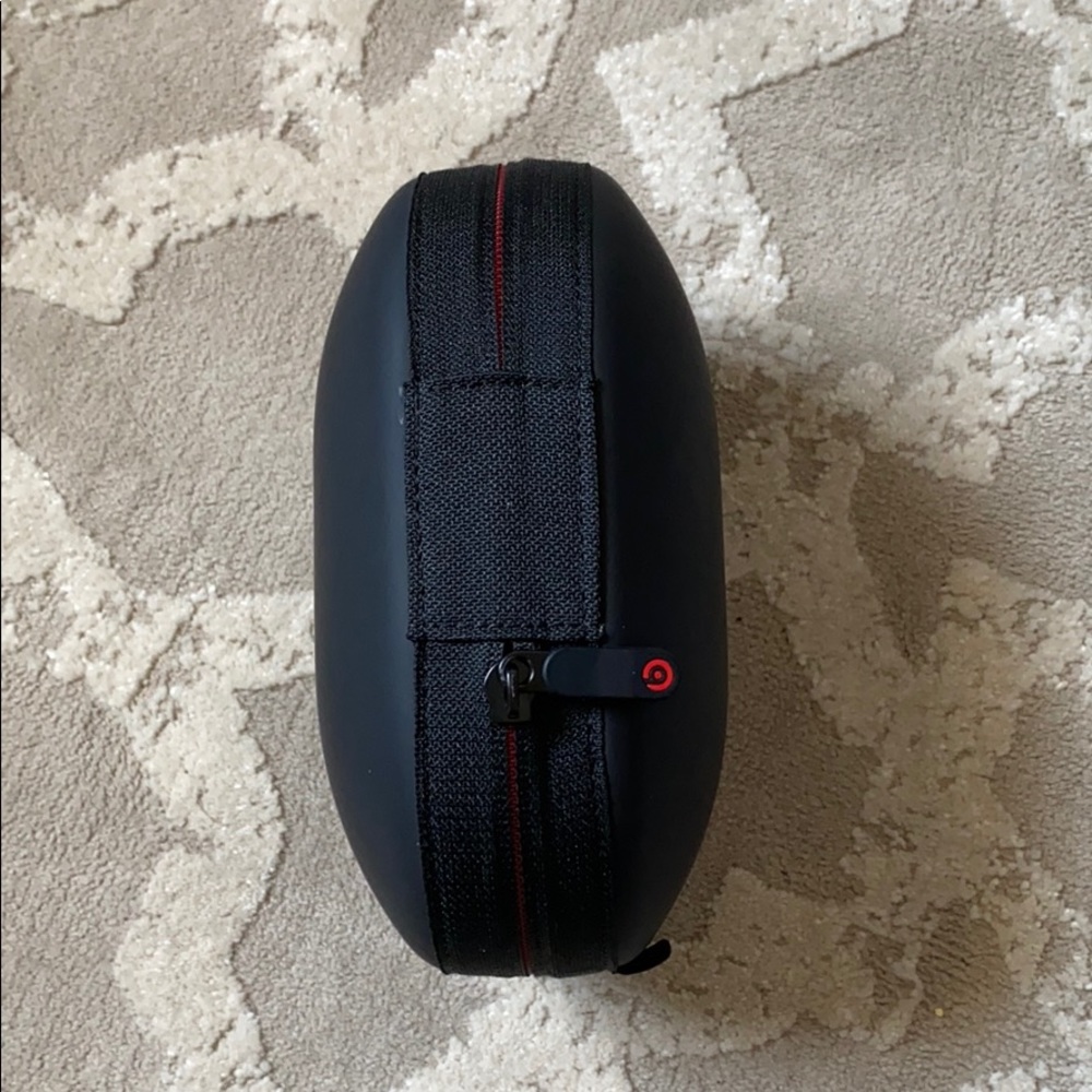 BEATS CASE - Picture 2 of 6